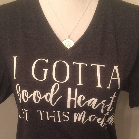 🦋Fashion Fun Shirt 🦋 - Picture 2 of 2